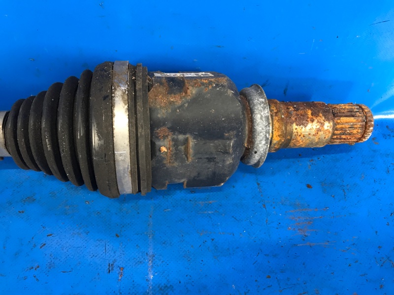 Привод передний правый PRIUS PLUS 11-14 2013 ZVW41L 1.8 2ZRFXE