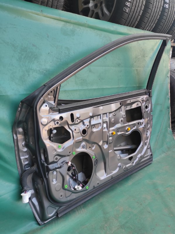 Дверь передняя правая CAMRY 70 17- Дверь передняя правая CAMRY 70 17-