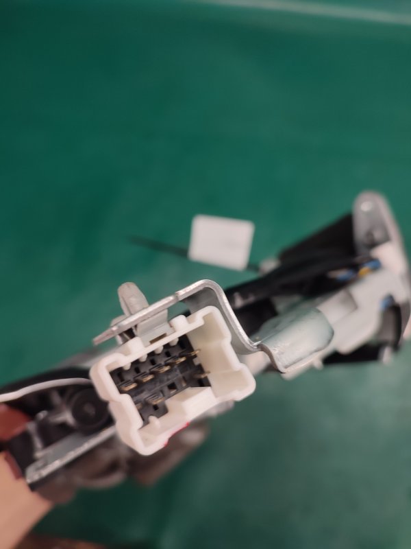 Замок крышки багажника X-TRAIL/ROGUE T32 13-20 2017 2.5 QR25DE