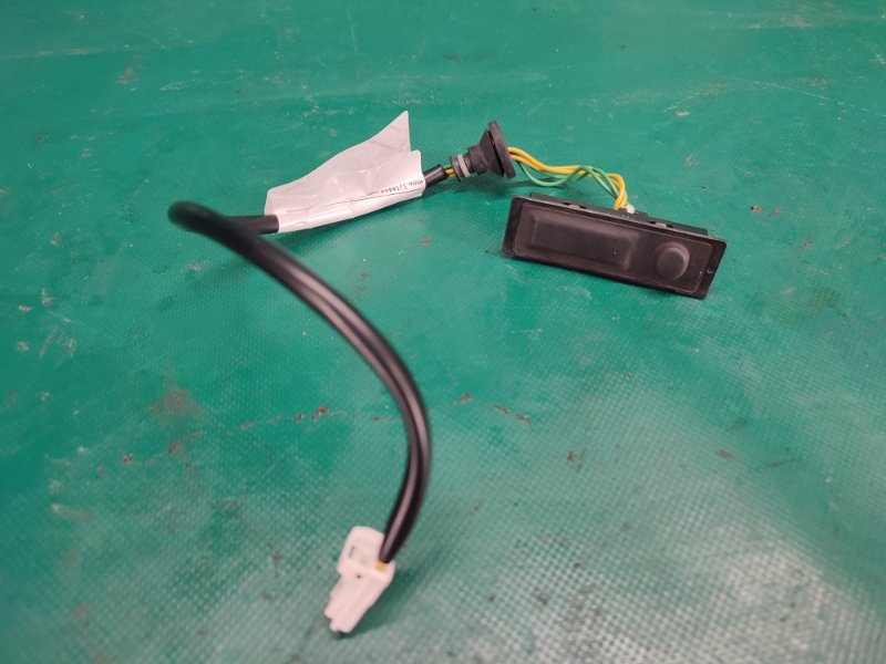Запчасть кнопка открывания багажника наружная NISSAN X-TRAIL/ROGUE T32 13-20 2017 2.5 QR25DE 25380-4BA1A Б/У Кнопка открывания багажника наружная NISSAN X-TRAIL/ROGUE T32 13-20 2017 2.5 QR25DE 25380-4BA1A Б/У