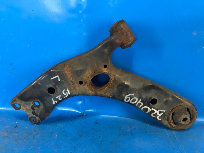 Рычаг передней подвески нижний левый TOYOTA PRIUS PLUS 11-14 2013 ZVW41L 1.8 2ZRFXE 4806912300 Б/У