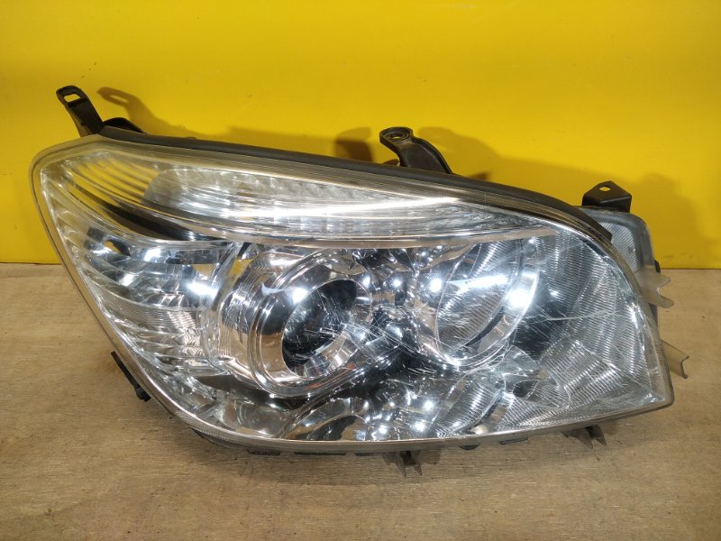 Фара правая TOYOTA RAV4 05-12 8113042360 Б/У