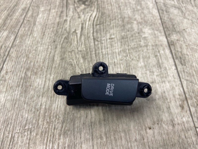Кнопка KIA FORTE BD 18-21 2019 2.0 93310M6300 Б/У