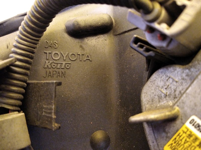 Фара правая IS250/350 13-20