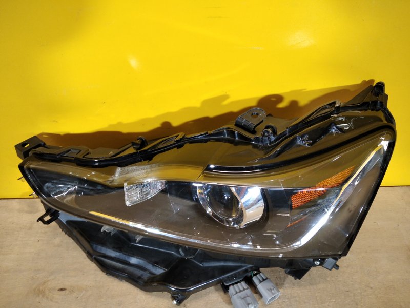 Фара левая LEXUS IS250/350 13-20