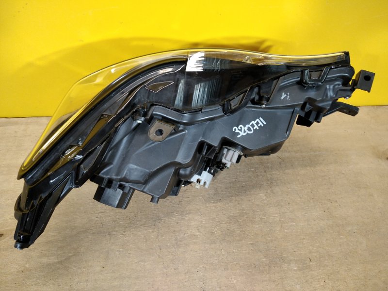 Фара левая IS250/350 13-20