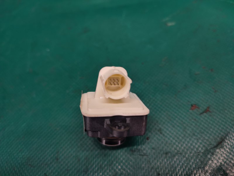 Камера заднего вида задняя CHEROKEE 14- 2016 2.4 ED8