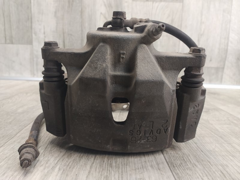 Суппорт тормозной передний левый TOYOTA RAV4 05-12 2.4 47750-42090 Б/У