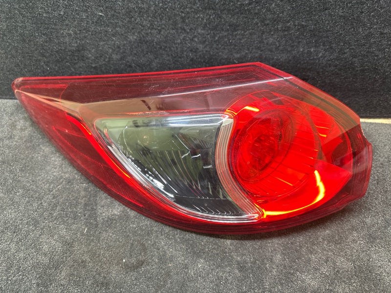 Фонарь наружный задний левый CX-5 (KE) 11-17