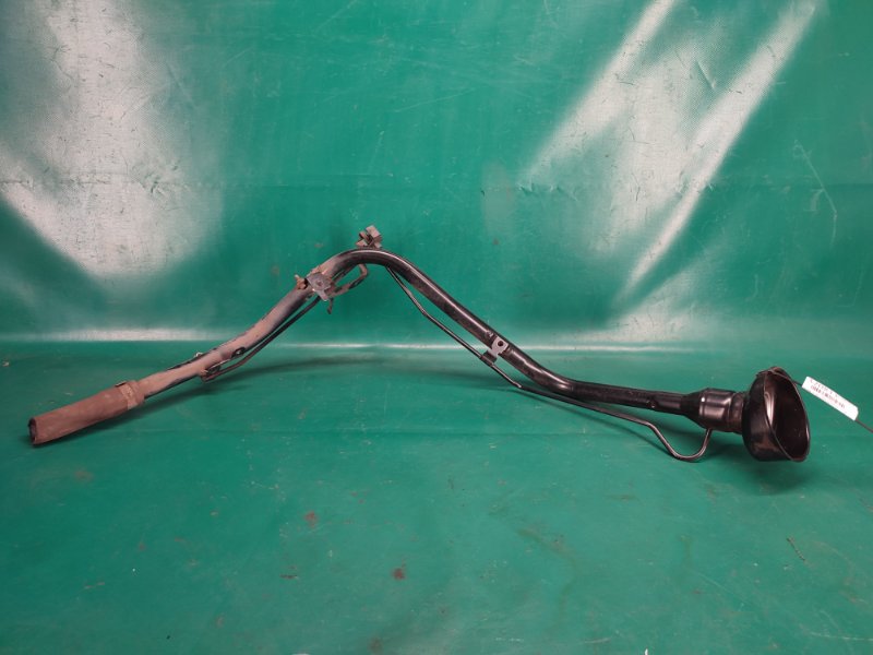 Запчасть горловина топливного бака NISSAN X-TRAIL/ROGUE T32 13-20 2017 2.5 QR25DE 17221-5HA0A Б/У Горловина топливного бака NISSAN X-TRAIL/ROGUE T32 13-20 2017 2.5 QR25DE 17221-5HA0A Б/У