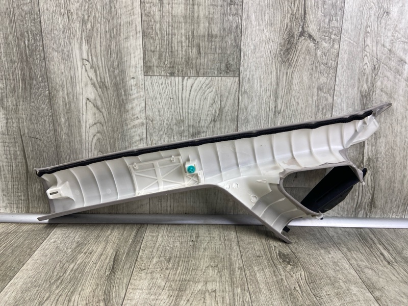 Накладка в салоне правая LEXUS RX350/450 09-15 2GR-FXE 3.5L