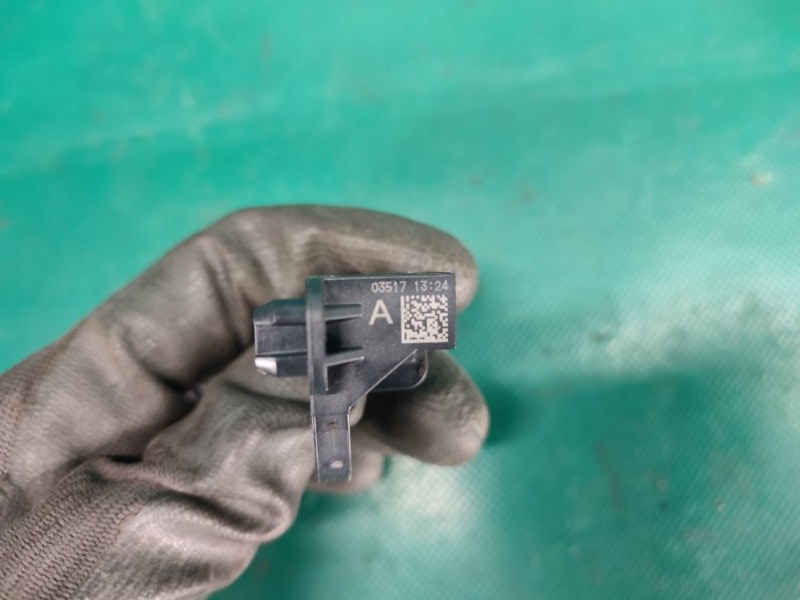 Датчик удара задний правый X-TRAIL/ROGUE T32 13-20 2017 2.5 QR25DE