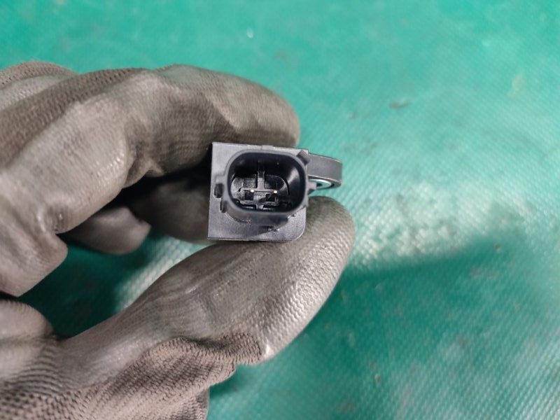 Датчик удара задний правый X-TRAIL/ROGUE T32 13-20 2017 2.5 QR25DE