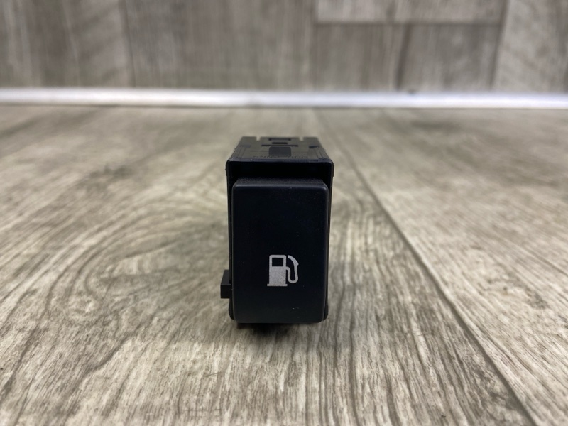 Кнопка открывания бензобака LEXUS RX350/450 09-15 2011 2GR-FXE 3.5L 8484148050 Б/У