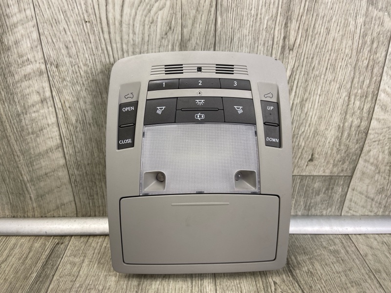 Запчасть плафон салона LEXUS RX350/450 09-15 2011 2GR-FXE 3.5L 8126048481B0 Б/У Плафон салона LEXUS RX350/450 09-15 2011 2GR-FXE 3.5L 8126048481B0 Б/У