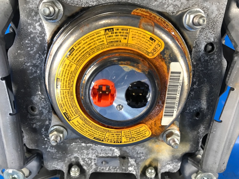 Подушка безопасности в руль TOYOTA CAMRY 40 06-11 2.5 2ARFE