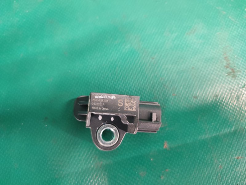 Датчик удара задний левый NISSAN X-TRAIL/ROGUE T32 13-20 2.5 QR25DE