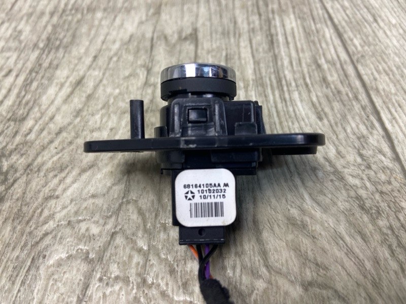 Кнопка открывания багажника внутренняя передняя JEEP CHEROKEE 14- 2.4 ED8