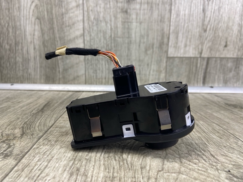 Блок управления освещением JEEP CHEROKEE 14- 2.4 ED8