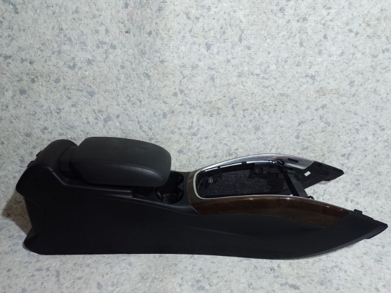 Консоль центральная AUDI Q5 08-16 2015 8R CPMB 2.0 TFSI 8R1 863 241 B 6PS Б/У