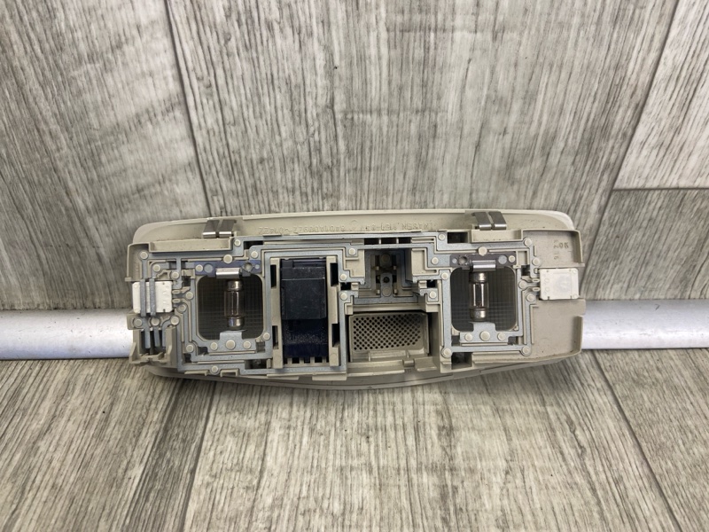 Плафон салона LANCER X 10 07-15 2010 2.0 4B11 Плафон салона LANCER X 10 07-15 2010 2.0 4B11