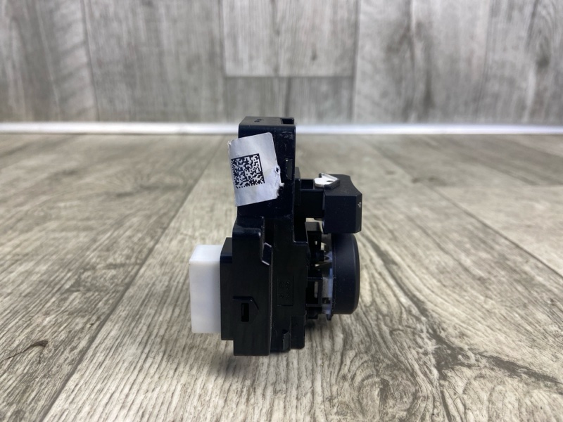 Блок управления зеркалами ELANTRA AD 16- 2019 2.0 G4NH