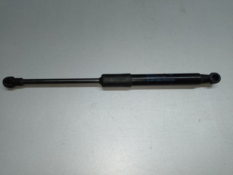 Амортизатор капота AUDI Q5 08-16 2015 8R CPMB 2.0 TFSI 8R0 823 359 A Б/У