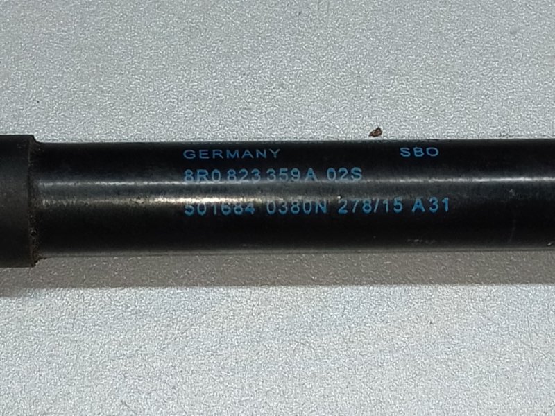 Амортизатор капота Q5 08-16 2015 8R CPMB 2.0 TFSI