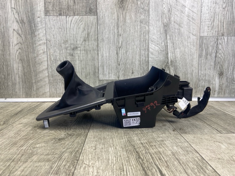 Накладка в салоне HYUNDAI ELANTRA AD 16- 2.0 G4NH