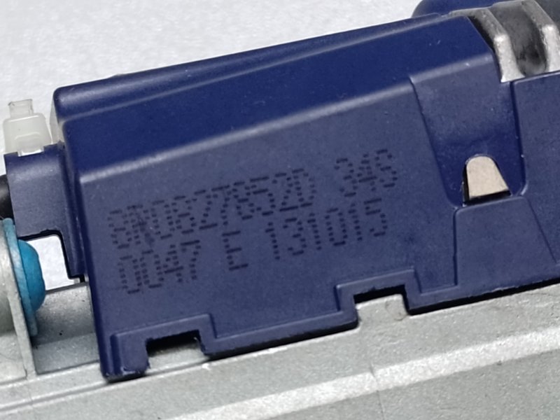 Моторчик привода ляды правый Q5 08-16 2015 8R CPMB 2.0 TFSI Моторчик привода ляды правый Q5 08-16 2015 8R CPMB 2.0 TFSI