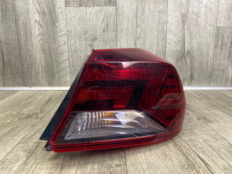 Фонарь наружный правый HYUNDAI ELANTRA AD 16- 2019 2.0 G4NH 92402F3500 Б/У