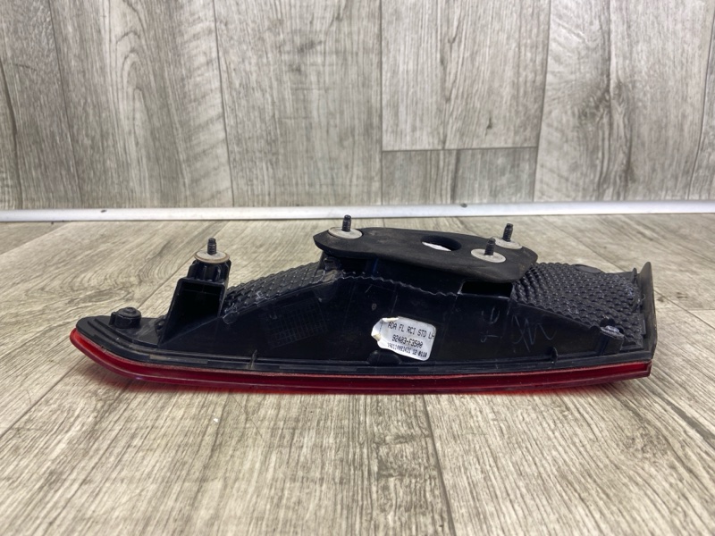 Фонарь внутренний левый ELANTRA AD 16- 2019 2.0 G4NH