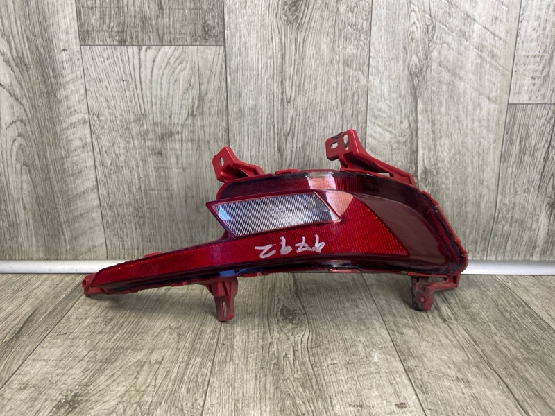 Катафот R правый задний HYUNDAI ELANTRA AD 16- 2019 2.0 G4NH 92406F2510 Б/У