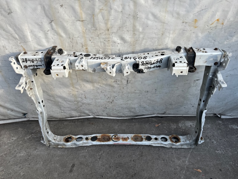 Панель передняя PRIUS - 30 09-17