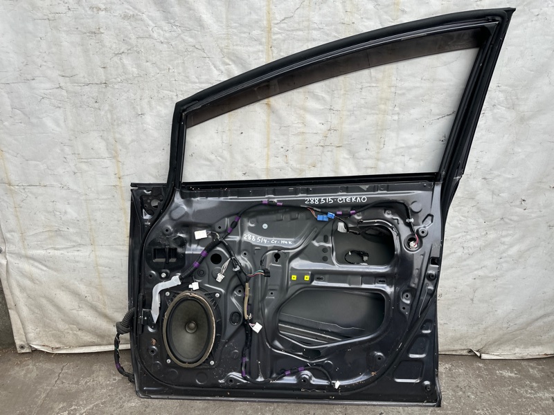 Дверь передняя правая PRIUS PLUS 11-14 Дверь передняя правая PRIUS PLUS 11-14