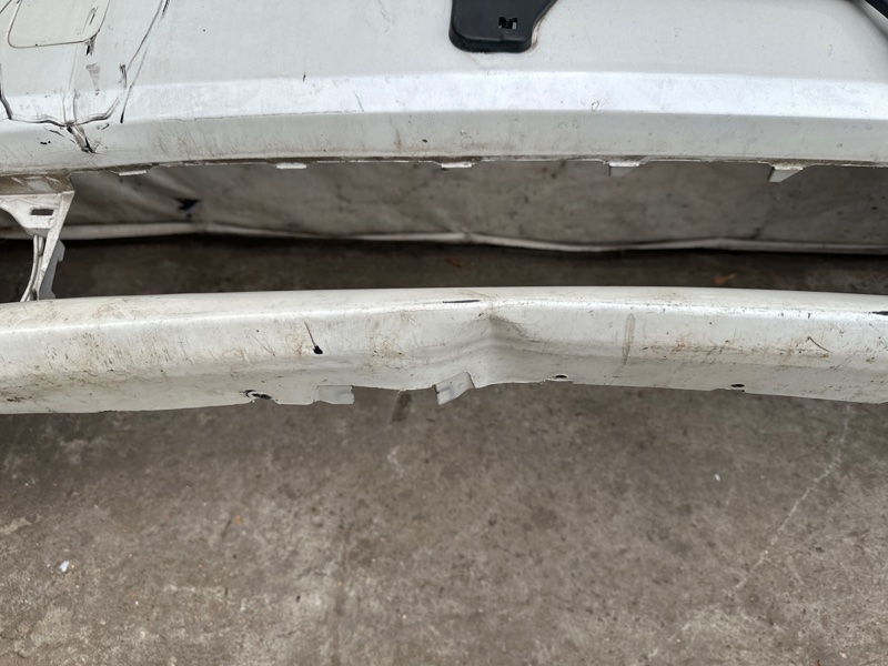 Бампер передний PRIUS PLUS 11-14