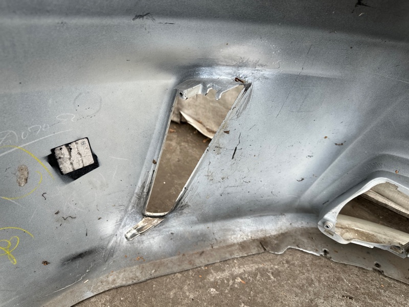 Бампер передний PRIUS PLUS 11-14