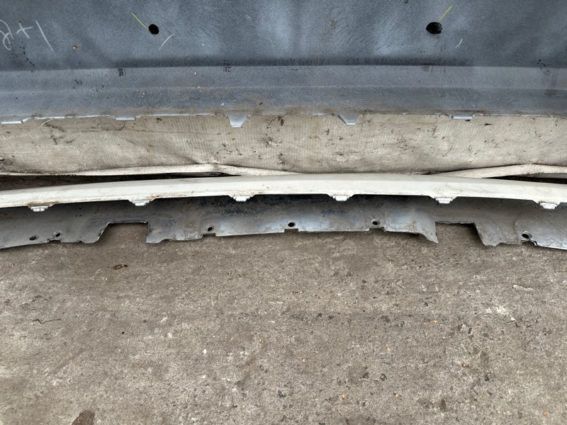 Бампер передний PRIUS PLUS 11-14