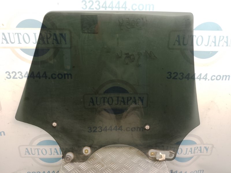 Стекло двери заднее левое SUBARU LEGACY 94-98 BG/BD