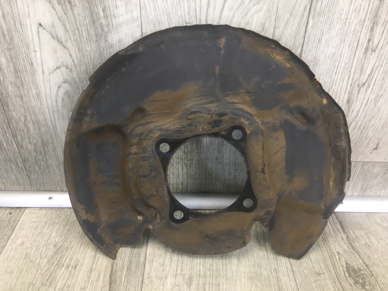 Защита тормозного диска передняя правая GX470 02-09 Внедорожник