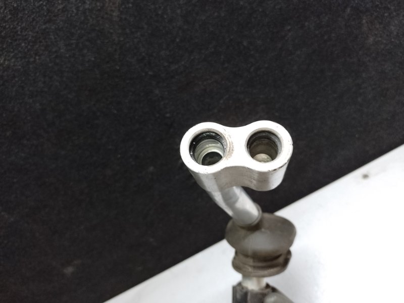 Трубка кондиционера AUDI Q5 08-16 8R CPMB 2.0 TFSI Трубка кондиционера AUDI Q5 08-16 8R CPMB 2.0 TFSI