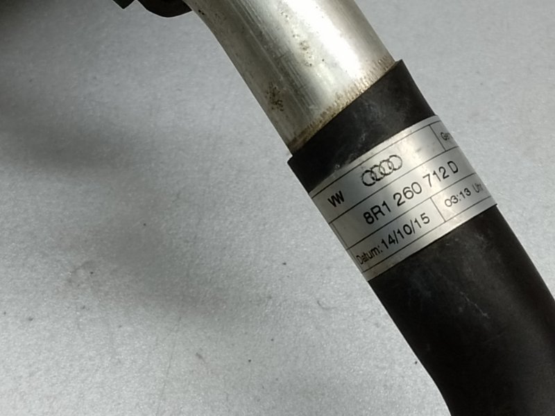 Трубка кондиционера Q5 08-16 2015 8R CPMB 2.0 TFSI Трубка кондиционера Q5 08-16 2015 8R CPMB 2.0 TFSI