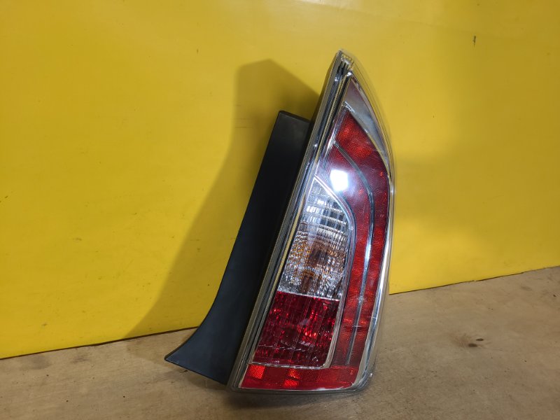 Фонарь наружный правый PRIUS - 30 09-17