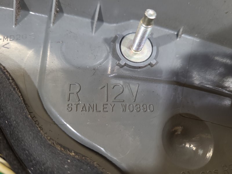 Фонарь наружный правый PRIUS - 30 09-17