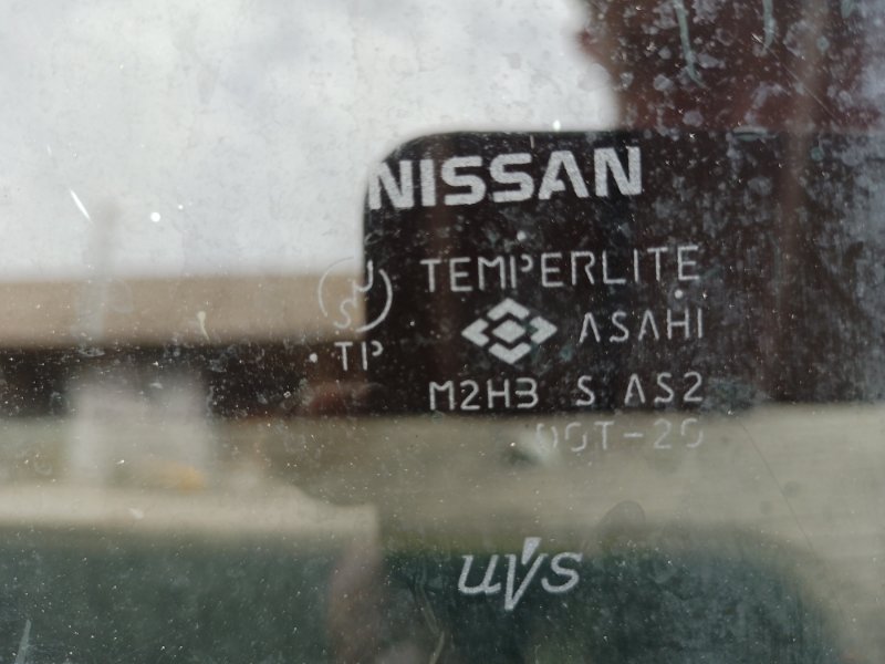 Стекло двери заднее левое MICRA 03-11