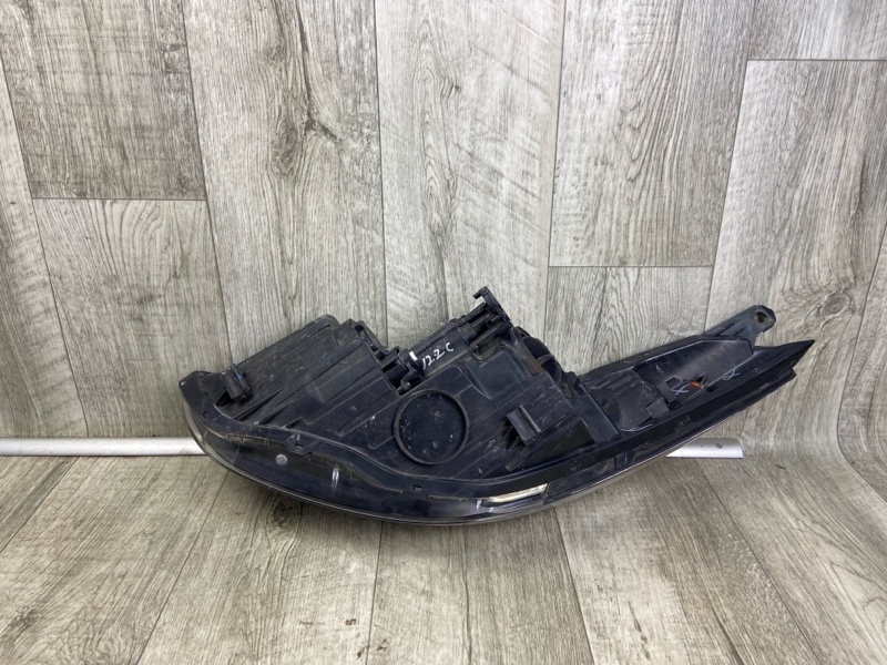 Фара правая ELANTRA MD 10-15 2014 1.8 G4NB