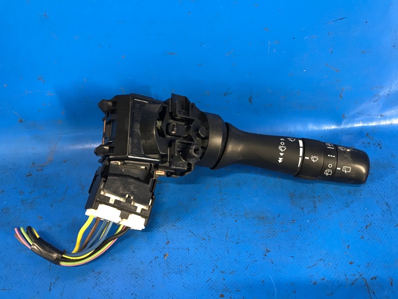 Запчасть подрулевой переключатель правый TOYOTA VENZA 09-16 2009 3.5 2GR-FE 846520E050 Б/У Подрулевой переключатель правый TOYOTA VENZA 09-16 2009 3.5 2GR-FE 846520E050 Б/У