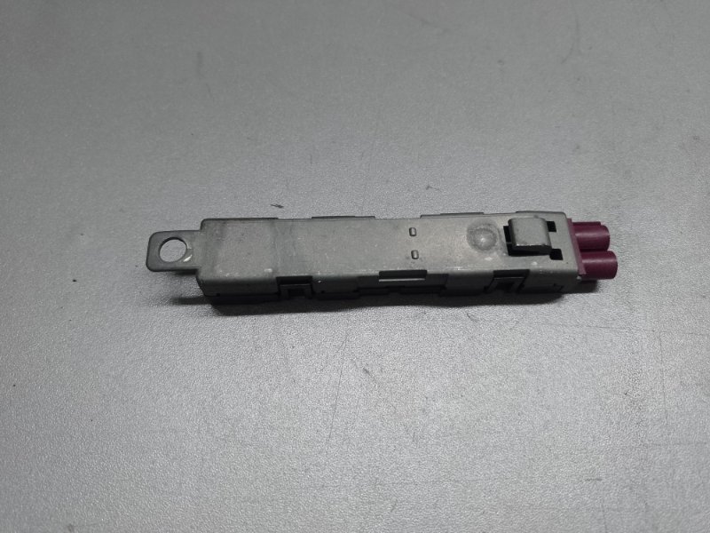 Усилитель антенны Q5 08-16 2015 8R CPMB 2.0 TFSI