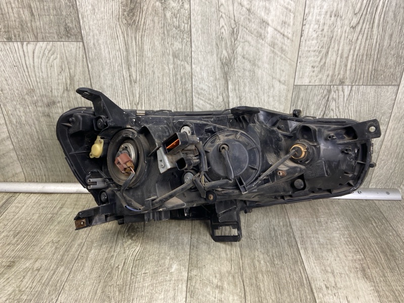 Фара левая LANCER X 10 07-15 2010 2.0 4B11 Фара левая LANCER X 10 07-15 2010 2.0 4B11