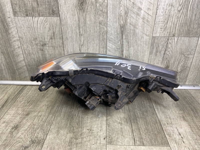 Фара левая MITSUBISHI LANCER X 10 07-15 2.0 4B11 Фара левая MITSUBISHI LANCER X 10 07-15 2.0 4B11
